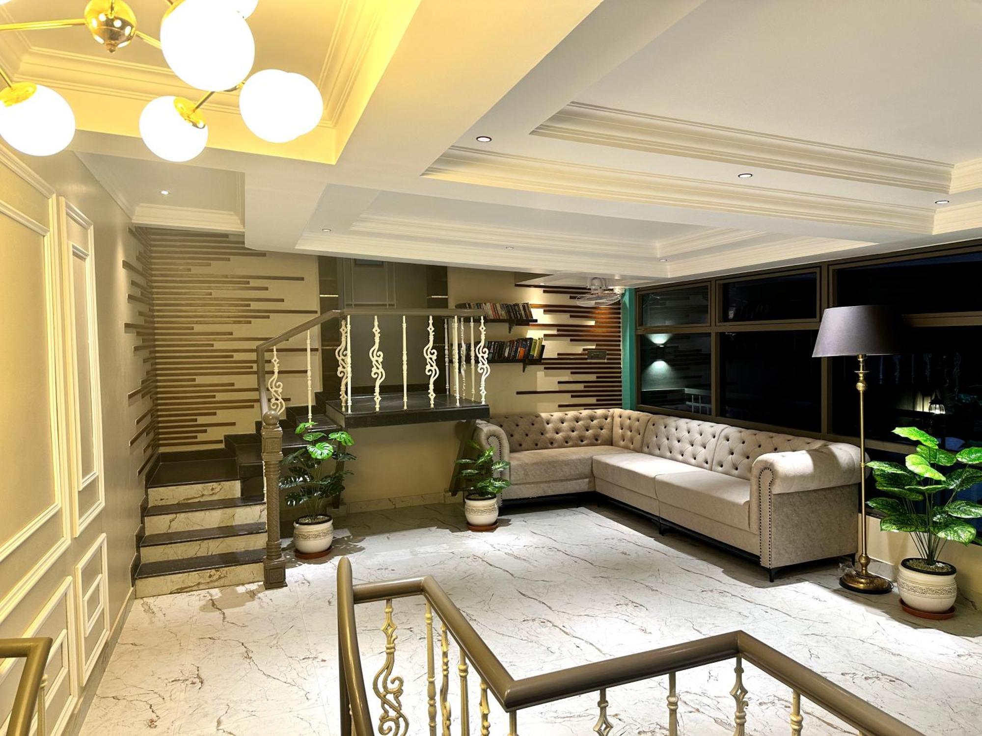 Hotel Lg Suites Bangalore Eksteriør bilde